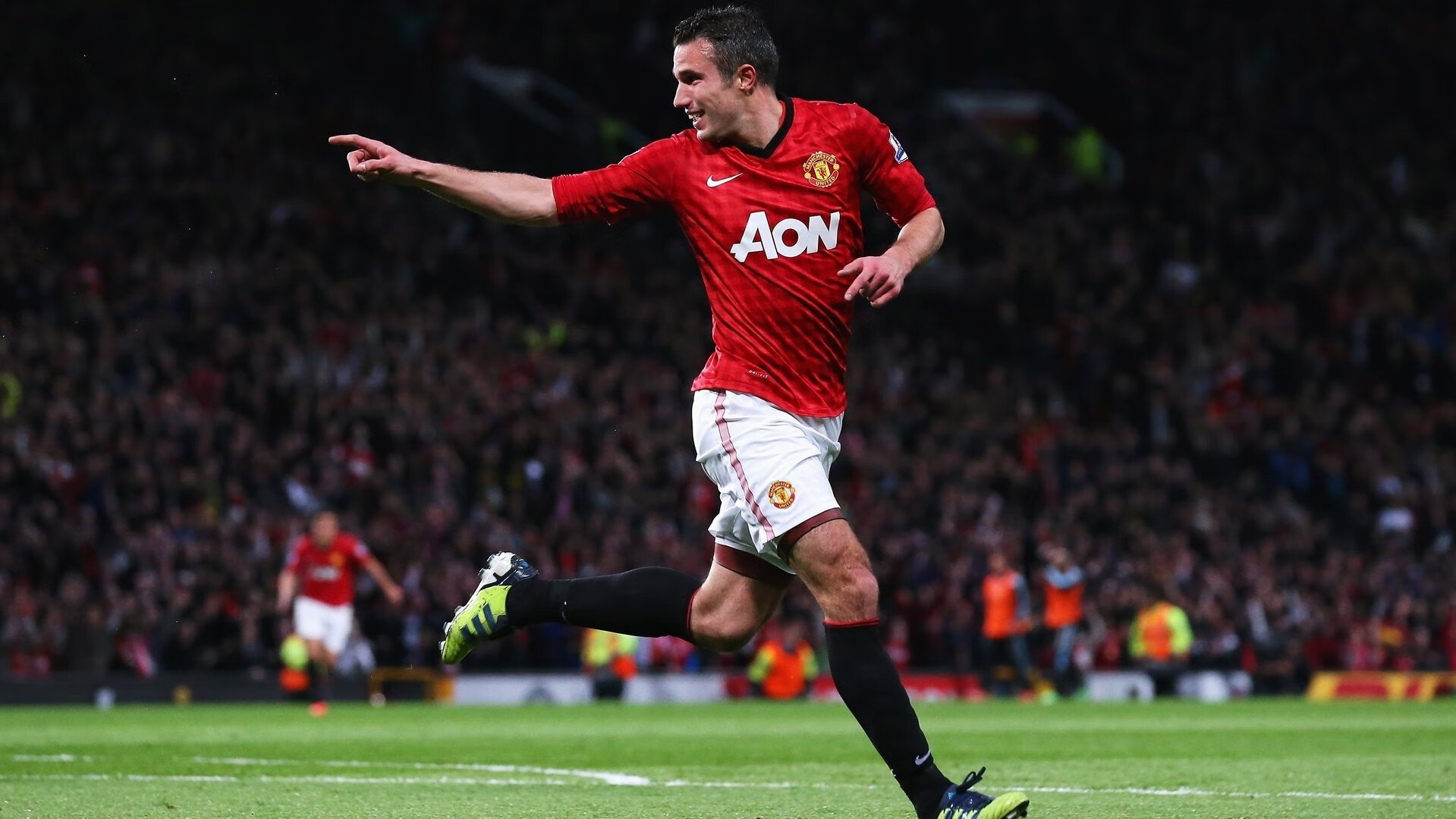 英超豪门青训出“荆棘”，新一代球星崭露头角，英超 青训